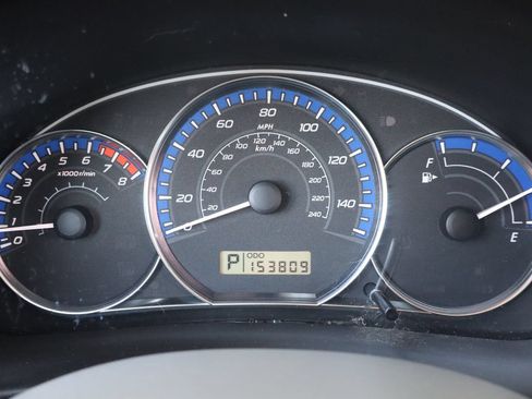 Used 2011 Subaru Forester 2.5X w/ Popular Equipment Group 1A AWD/4WD image 31