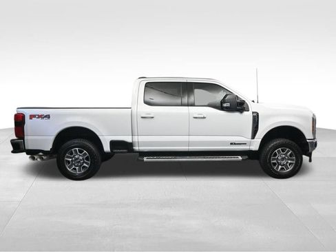 Used 2023 Ford F250 Lariat w/ FX4 Off-Road Package AWD/4WD image 6