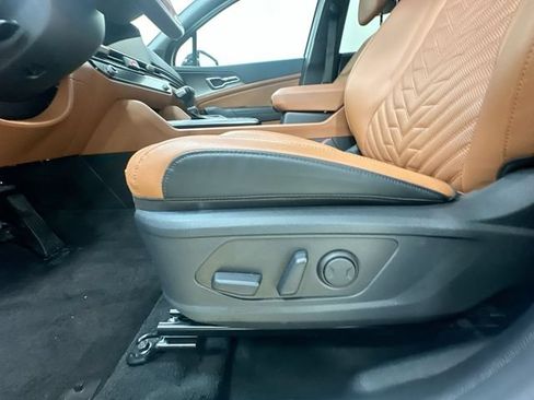 Certified 2026 Kia Sportage X-Line w/ X-Line Premium Package AWD/4WD image 15