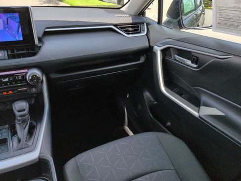Certified 2025 Toyota RAV4 XLE FWD image 17