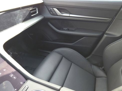 Used 2025 Porsche Taycan RWD image 27