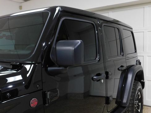 Used 2024 Jeep Wrangler Unlimited Rubicon w/ Technology Group AWD/4WD image 19