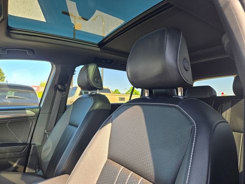 Used 2024 Volkswagen Tiguan SE R-Line w/ MDO Package, Three-Row FWD image 35