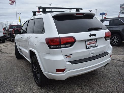 Used 2022 Jeep Grand Cherokee Laredo X AWD/4WD image 5