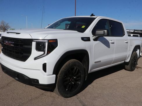 New 2026 GMC Sierra 1500 Elevation image 3
