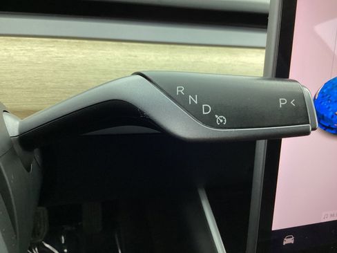 Used 2018 Tesla Model 3 Mid Range RWD image 36
