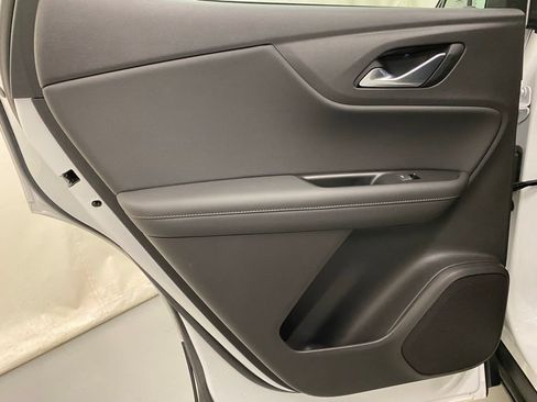 Used 2019 Chevrolet Blazer L FWD image 12