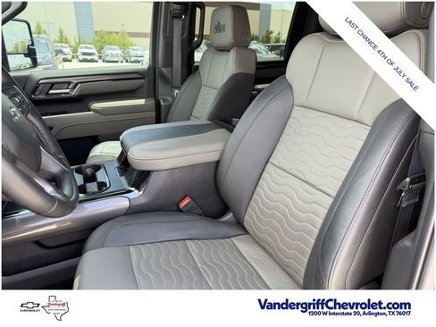 Certified 2025 Chevrolet Silverado 2500 ZR2 w/ ZR2 Bison Edition AWD/4WD image 24