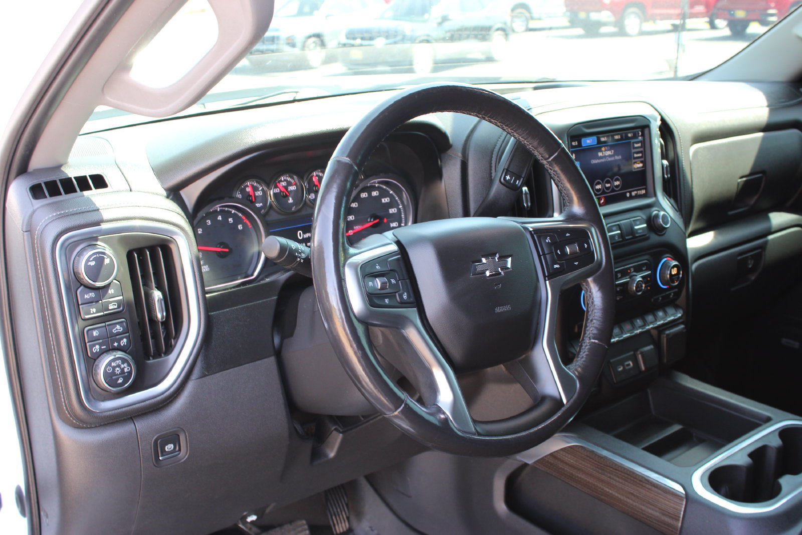 Used 2019 Chevrolet Silverado 1500 RST w/ All-Star Edition AWD/4WD image 10
