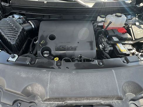 Used 2023 Chevrolet Traverse LT w/ LPO, Floor Liner Package AWD/4WD image 10
