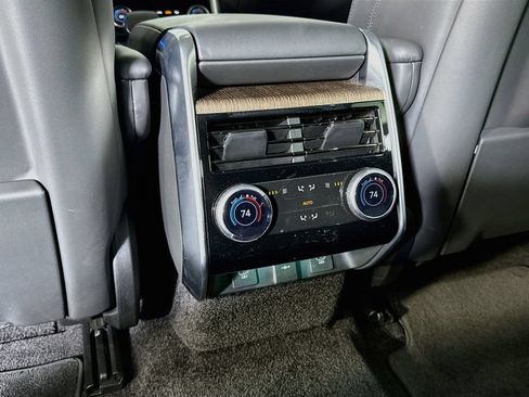 Used 2023 Land Rover Range Rover SE AWD/4WD image 18