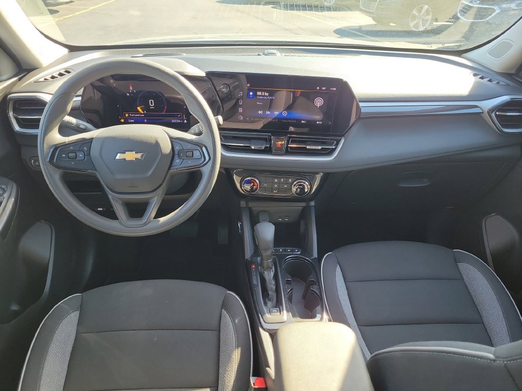 Used 2026 Chevrolet TrailBlazer LT FWD image 14
