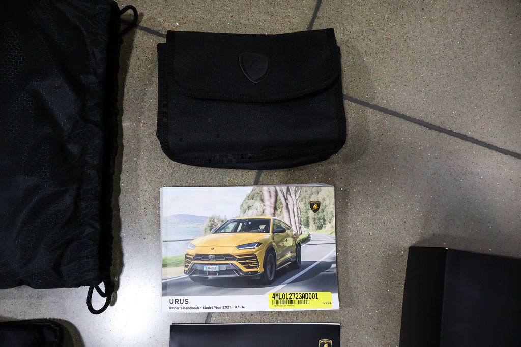 Used 2021 Lamborghini Urus AWD/4WD image 70