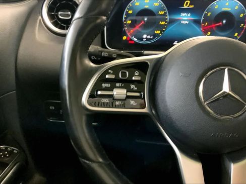 Used 2021 Mercedes-Benz GLA 250 4MATIC image 24