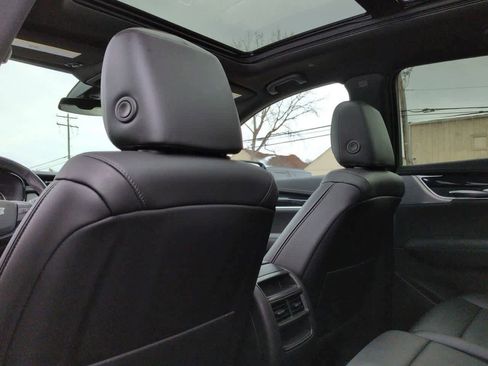 Certified 2023 Cadillac XT5 Premium Luxury image 18