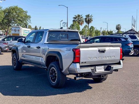 Used 2026 Toyota Tacoma SR5 image 2