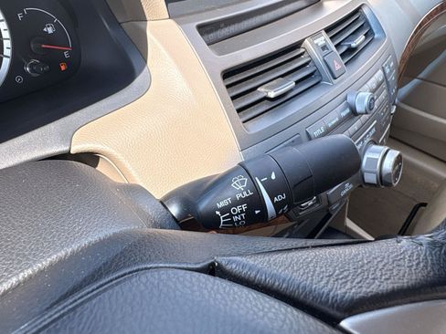Used 2009 Honda Accord EX-L image 39
