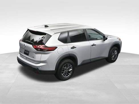 Used 2024 Nissan Rogue S AWD/4WD image 35