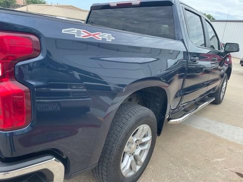 Used 2022 Chevrolet Silverado 1500 LT AWD/4WD image 8