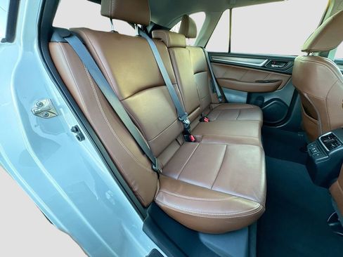 Used 2019 Subaru Outback 3.6R Touring w/ Popular Package #3A image 36