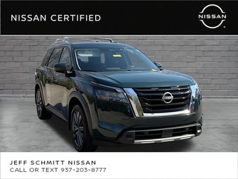 Certified 2025 Nissan Pathfinder SL w/ SL Premium Package FWD image 1