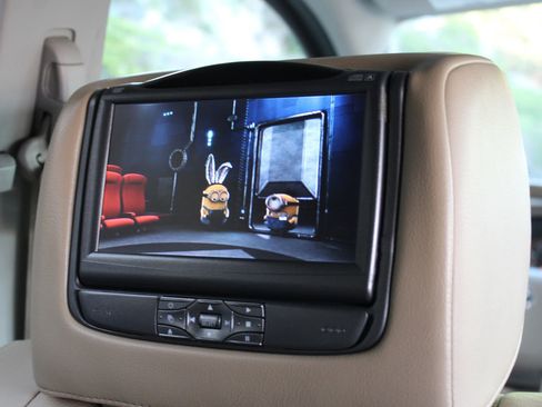 Used 2014 Nissan Armada Platinum image 25