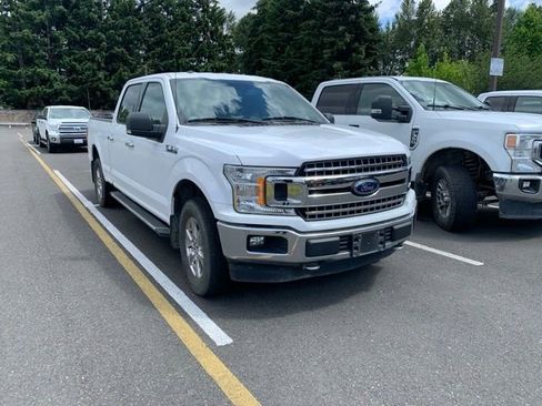 Used 2018 Ford F150 XLT w/ Equipment Group 302A Luxury AWD/4WD image 2