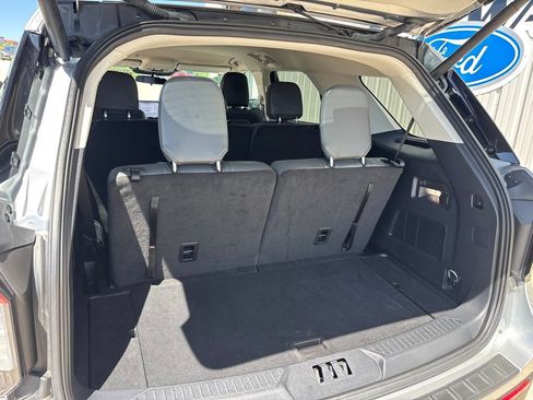 Used 2025 Ford Explorer Active w/ Active Comfort Package AWD/4WD image 31