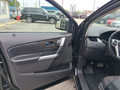 Used 2011 Ford Edge SEL w/ Cargo Accessory Pkg FWD image 12