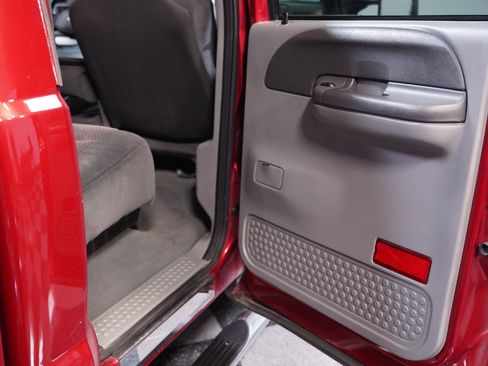 Used 2003 Ford F350 XLT image 37