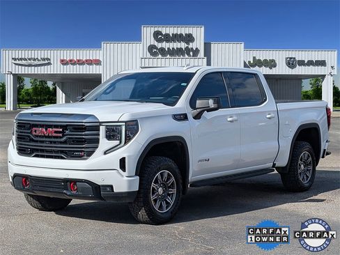 Used 2024 GMC Sierra 1500 AT4 w/ Technology Package image 3
