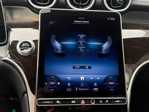 Used 2024 Mercedes-Benz GLC 300 4MATIC image 37