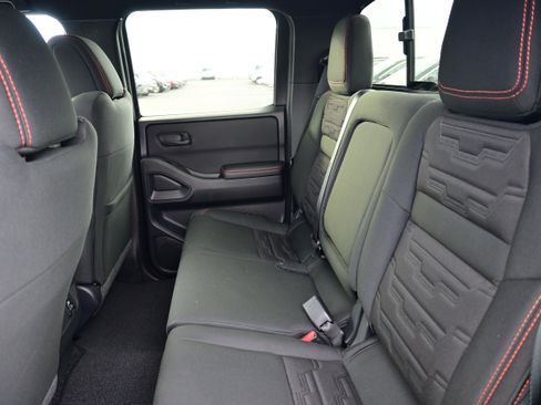 New 2026 Nissan Frontier PRO-4X w/ Pro-4x Convenience Package image 14