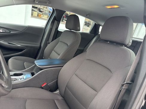 Used 2024 Chevrolet Malibu LT image 28