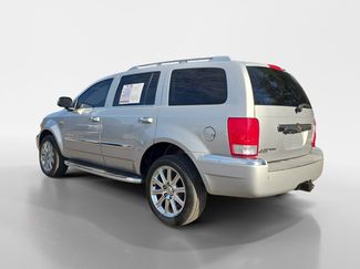 Used 2008 Chrysler Aspen Limited video 3