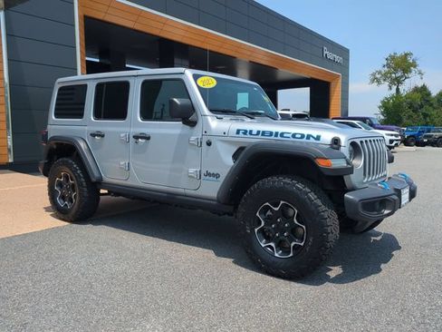 Used 2023 Jeep Wrangler Unlimited Rubicon 4xe w/ Cold Weather Group AWD/4WD image 2