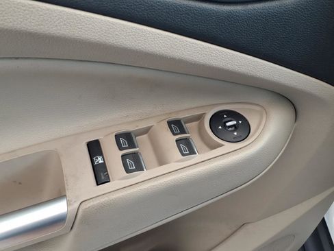 Used 2013 Ford C-MAX SE FWD image 5