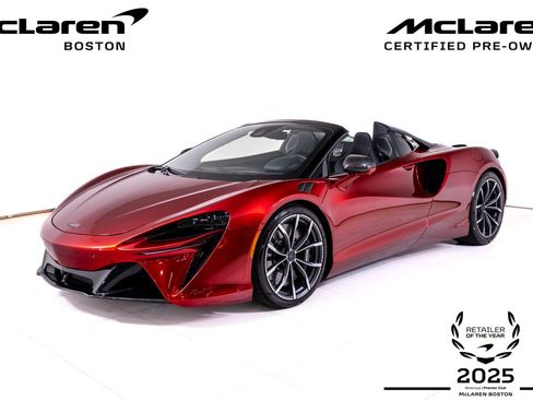 Used 2025 McLaren Artura Spider RWD image 1