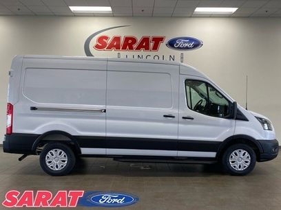 New 2026 Ford Transit 350 148 Medium Roof w/ Exterior Upgrade Package