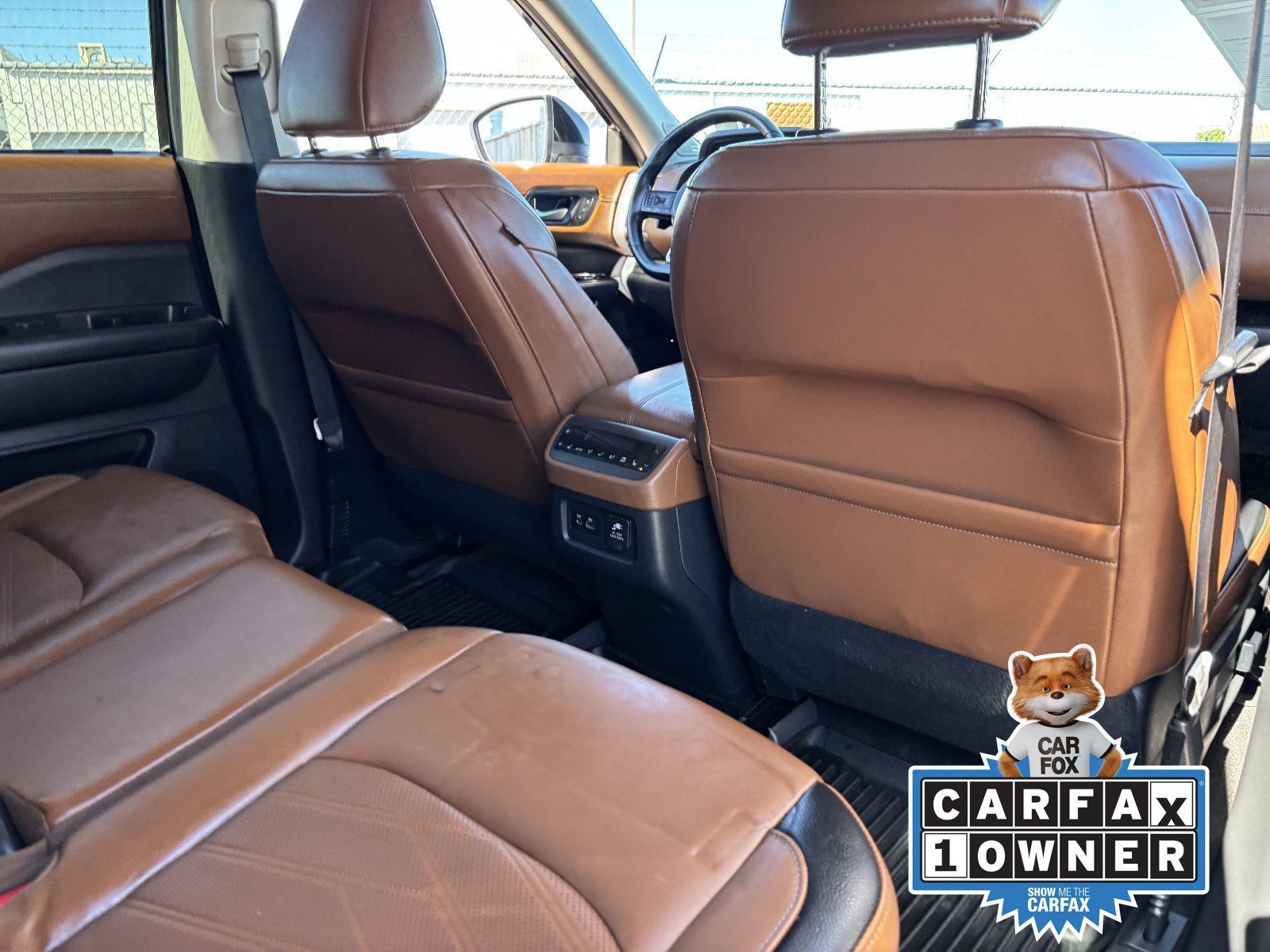 Used 2022 Nissan Pathfinder Platinum w/ Cargo Package FWD image 14
