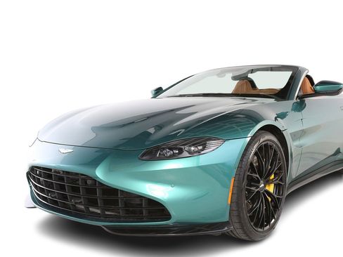 Used 2023 Aston Martin V8 Vantage Roadster RWD image 7