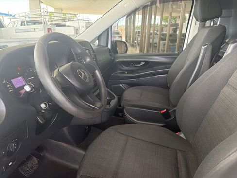 Used 2018 Mercedes-Benz Metris image 5