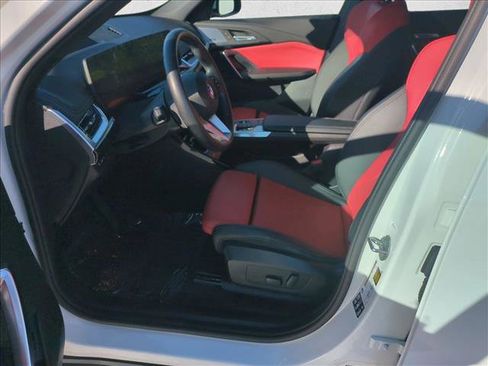 Certified 2025 BMW X1 xDrive28i w/ Technology Package image 16