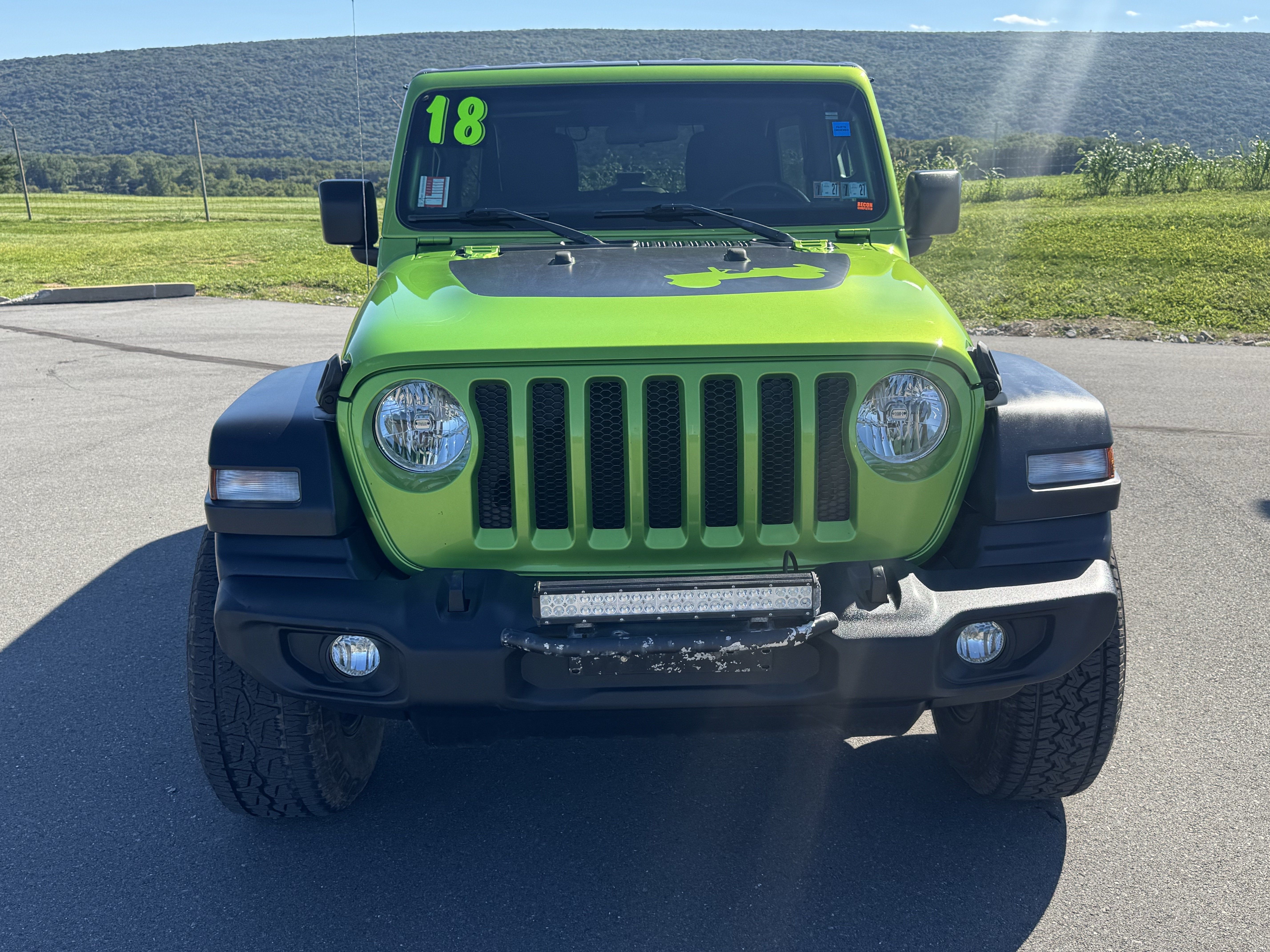 Used 2018 Jeep Wrangler Unlimited Sport S AWD/4WD image 9