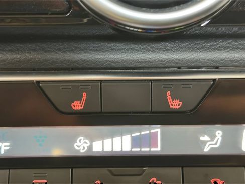 Used 2025 Nissan Sentra SR FWD image 24
