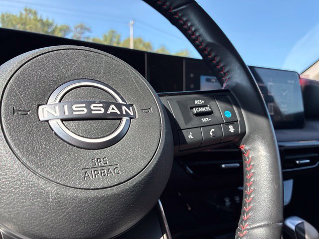 Used 2025 Nissan Kicks SR FWD image 27