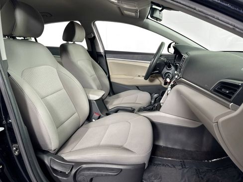 Used 2020 Hyundai Elantra SE image 26