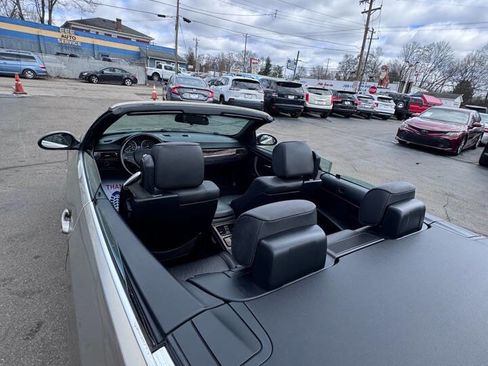Used 2007 BMW 328i Convertible image 24