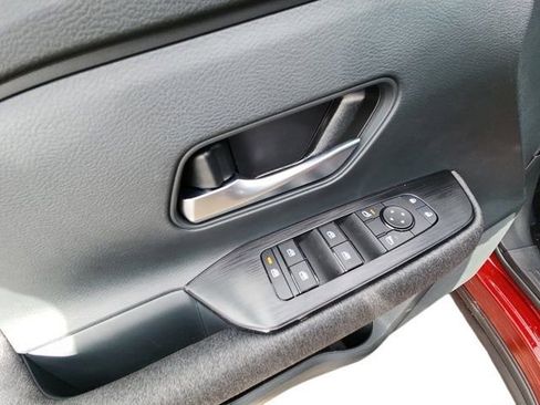 New 2025 Nissan Kicks SV w/ Interior Electronics Package image 18