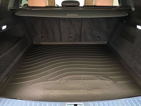 Certified 2026 Porsche Cayenne AWD/4WD image 29
